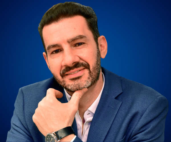 David Pozo, experto en Morfopsicología y Eneagrama de la Personalidad, transformando vidas a través del autoconocimiento y el desarrollo personal.