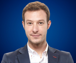 Juan Merodio es un referente en el mundo del marketing digital y la transformación digital. Su enfoque práctico y basado en datos lo ha convertido en un conferencista y consultor altamente solicitado por empresas que buscan potenciar su presencia online y mejorar sus estrategias de negocio.