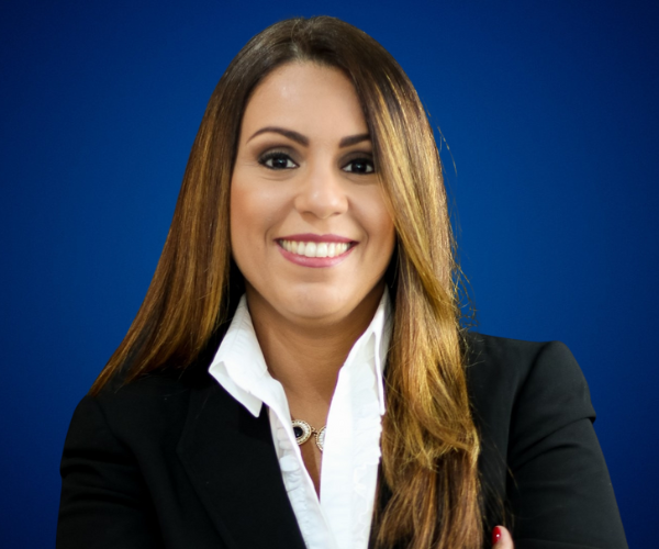 Retrato profesional de Delia Beato, experta en Recursos Humanos, Coaching y Liderazgo.
