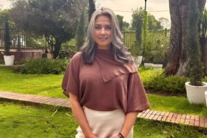 Silvia Corzo regresa a la radio con Siempre Contigo, programa de La FM que promueve bienestar emocional y autenticidad.